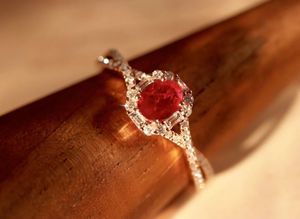 Proveedor Xinfly, Nueva Tendencia, Joyería de Rubí de Alta Calidad, Anillo de Oro Fino de 18K con Diamantes Reales para Mujer - Product Image 3