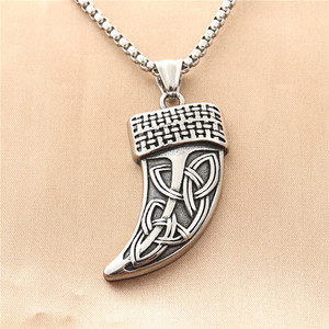 Yunnique – collier avec pendentif en forme de dents de tigre, en acier inoxydable, rétro, forme d'animal, design géométrique, pour hommes, 190203 - Product Image 1