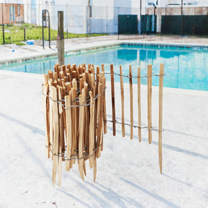 Clôture de piscine en maille PVC métallique fine, portable, amovible, temporaire, imperméable, personnalisée, de qualité supérieure, pour l'aménagement paysager - Product Image 3