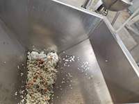 Machine de production de dolmades roulantes Offre Spéciale Rouleau grec Remplissage de feuilles de raisin