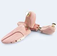 Embauchoirs réglables en cèdre étireur de chaussures en bois vente en gros pour chaussures européennes