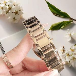 Reloj de pulsera de cuarzo para mujer, con diamantes, multifunción, con fecha y día, brazalete de lujo con incrustaciones de diamantes, reloj femenino económico - Product Image 6