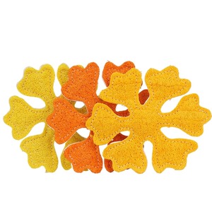 Juguetes Ecológicos Naturales para Mascotas con Sonido, Copos de Nieve Navideños y Panqueques de Lufa, Artículos Navideños para Mascotas - Product Image 1
