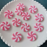 Perles miniatures en résine de 24 mm et 34 mm en forme de bonbons de menthe poivrée pour la décoration de sapins de Noël, de poupées et de fêtes, parfaites pour Noël et Halloween