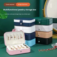 PU-Leder Tragbare Schmuckschatulle Geschenkverpackung Reise-Schmuckbox für Frauen und Mädchen Organizer für Ohrringe und Ohrstecker