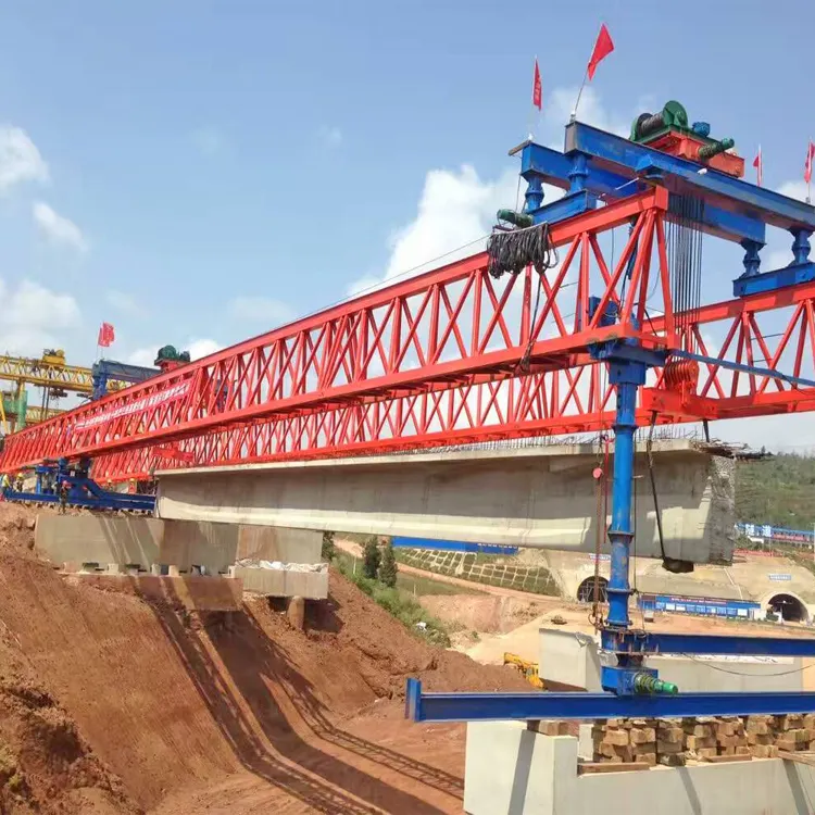 Grue portique de lancement de 150 tonnes de type treillis aérien d'érection de poutre préfabriquée