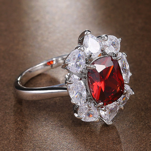 Bague élégante et tendance avec accent scintillant, bijou pour femme, bague minimaliste - Product Image 6