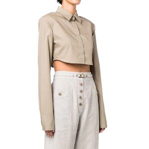 เสื้อเชิ้ตแฟชั่นผู้หญิง แขนยาว ผ้าฝ้าย 100% ทรงสั้น เสริมไหล่ ชายโค้ง ตัดสั้น - Product Image 4