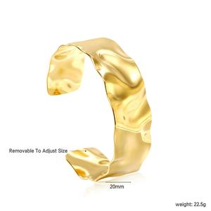 Bracelet manchette exagéré en acier inoxydable plaqué or 18 carats de haute qualité pour femme, bijou à ouverture irrégulière, taille ajustable - Product Image 2