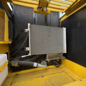 Excavatrice Komatsu PC200-8M0 Modèle 2024 Poids opérationnel de 20 tonnes Capacité de la cuve de 0,8 m Puissance de 110 kW pour les projets de carrière et minières - Product Image 2