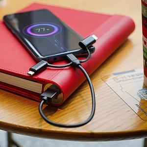 Bloc d'alimentation portable noir 3-en-1 avec <span class=keywords><strong>c</strong></span>âble de données Type-<span class=keywords><strong>C</strong></span> pour une charge rapide et un transfert de données, compatible avec IP 14 Android <span class=keywords><strong>USB</strong></span> - Product Image 3