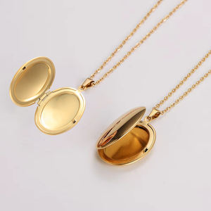 도매 크리스마스 주얼리 선물 여성용 스테인리스 스틸 PVD 골드 도금 타원형 사진 로켓 목걸이 - Product Image 4