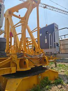 รถเครนทาวเวอร์มือสอง Zoomlion 6017 แบบไม่มีหัวเครน 8 ตัน - Product Image 5