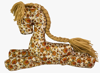 Nouveau design de jouet en peluche cheval avec des pattes mobiles et un imprimé floral jaune, adorable poupée cheval articulée, mascotte de l'année du cheval