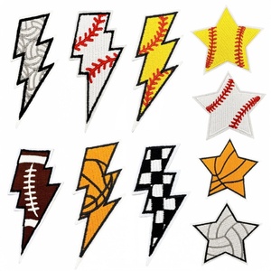 Parche deportivo al por mayor, insignia bordada personalizada <span class=keywords><strong>de</strong></span> fútbol, aplique termoadhesivo <span class=keywords><strong>de</strong></span> estrella <span class=keywords><strong>de</strong></span> béisbol y rayo, para abrigo universitario <span class=keywords><strong>de</strong></span> baloncesto DIY - Product Image 1