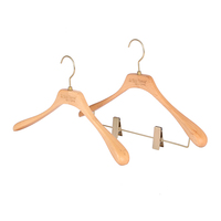 Kindome Luxury cintre en bois noir avec épaule floquée en velours cintre en bois personnalisé avec logo pour vêtements pour enfants