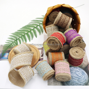 Ruban en <span class=keywords><strong>jute</strong></span> naturel <span class=keywords><strong>de</strong></span> 6 cm avec bordure en dentelle blanche, 2 m/rouleau, pour emballage cadeau <span class=keywords><strong>de</strong></span> mariage rustique, nœuds DIY, décoration intérieure, vente en gros usine - Product Image 5