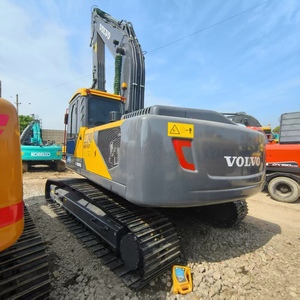 Excavadora Volvo EC240 de 24 toneladas de segunda mano, motor hidráulico de 110 kW de potencia, capacidad de cazo de 1.35 m, en oferta. - Product Image 5