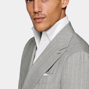 Abito Slim da uomo in doppio petto in lana grigio chiaro S130 - Product Image 3