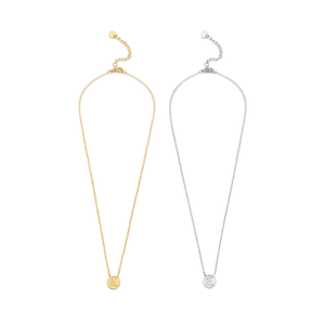 Collana Unisex in Acciaio Inossidabile con Ciondolo Lettera E Singola su un Lato, Catena a Serpente da 1 cm, Stile Minimalista per Uso Quotidiano - Product Image 2