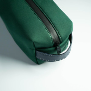 Sac de voyage cosmétique en néoprène ROOTSMEN de qualité garantie, fermeture éclair, taille et couleur personnalisables, organiseur de maquillage, logo personnalisé - Product Image 4