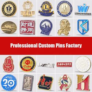 Mode Jersey fabricant personnalisé broche Badge métal artisanat pièce broche Logo personnalisé émail broche doux revers dur émail broches personnalisé - Product Image 2
