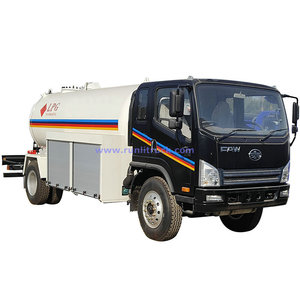 FAW Right Hand Drive Bobtail Mobile LPG Tank Truck Vehículo <span class=keywords><strong>de</strong></span> recarga con dispensador <span class=keywords><strong>para</strong></span> Cocinar en casa <span class=keywords><strong>Gas</strong></span> Buen <span class=keywords><strong>precio</strong></span> <span class=keywords><strong>para</strong></span> las ventas - Product Image 2