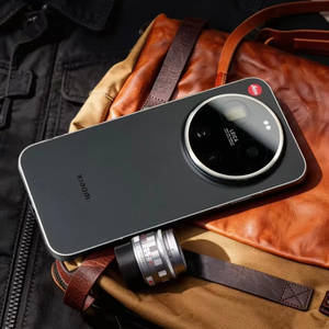 Versión Global Mi 17 Ultra 5G Smartphone 6.9" 120Hz OLED Snapdragon 8 Elite Gen5 200MP 6000mAh IP68 Teléfono Móvil Resistente al Agua - Product Image 1