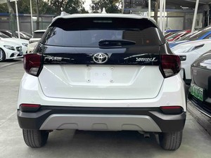 <span class=keywords><strong>Toyota</strong></span> <span class=keywords><strong>Yaris</strong></span> L <span class=keywords><strong>2022</strong></span> <span class=keywords><strong>1.5</strong></span> CVT, SUV Compacto de Gran Venta, Automático, Eficiente en Combustible, Conducción Urbana Confiable, Auto de Exportación <span class=keywords><strong>Toyota</strong></span> - Product Image 5