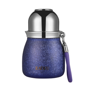 Tasse <span class=keywords><strong>isotherme</strong></span> élégante en forme de <span class=keywords><strong>gourde</strong></span> avec revêtement en titane et conception de séparation thé-eau - Product Image 5