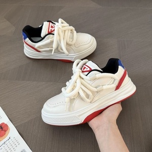 Zapatillas Casuales de Plataforma para Mujer, Estilo Europeo 2025, Color Negro y Blanco, con Cierre de Cordones, Estilo Universitario - Product Image 6