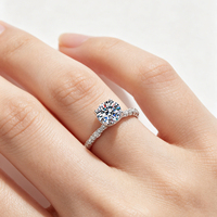 Bague en moissanite ronde 2 carats D VVS1 en argent sterling 925, vente en gros d'usine, certifiée GRA, passe le testeur de diamant, plaqué rhodium lourd