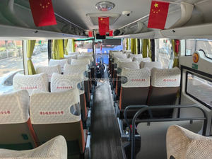 Autobús Diésel Manual Usado de Segunda Mano, Marca China, 38-48 Asientos, Autocar de Lujo en Venta, Disponible en Stock - Product Image 2
