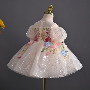 Abito <span class=keywords><strong>da</strong></span> <span class=keywords><strong>Bambina</strong></span> con Spalle Scoperte Stile Fatato con Paillettes Floreali 3D per Feste di Compleanno, Matrimoni e Occasioni Formali - Product Image 3