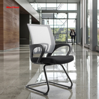 Chaise visiteur moderne en métal avec dossier en maille et accoudoirs fixes, empilable, pour la maison, le bureau et les salles de réunion