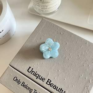 Mini pinces à cheveux en forme de fleur pour filles, élégantes, gracieuses, chics, tendance pour femmes, accessoires pour cheveux - Product Image 5