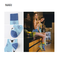 Chaussettes personnalisées NARI avec logo, chaussettes tendance pour hommes et femmes, chaussettes à motifs de personnages, chaussettes unisexes en coton à motifs de dessins animés pour toutes les saisons