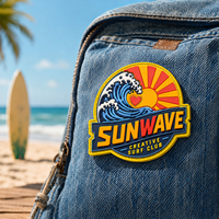 Patch PVC 3D personnalisé SUNWAVE – Badge créatif pour club de surf, idéal pour les vêtements d'extérieur et les accessoires de style de vie