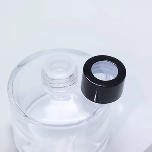 Customized 100ml 200ml Empty Gold Cap Square Fragrance <b>Reed</b> Home <b>Diffuser</b> Glass Bottle - Product Image 3