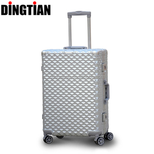 ชุดกระเป๋าเดินทางขนาดใหญ่ออกแบบโลโก้ได้ตามต้องการชุดกระเป๋าถือขึ้นเครื่องทำจากอลูมิเนียม ABS + PC สุดหรูสำหรับ20 "24" 28" - Product Image 5