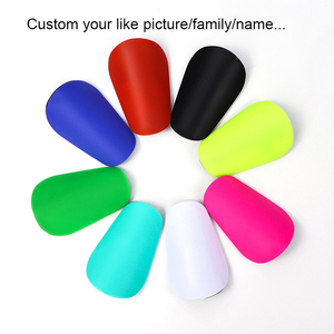 Espinilleras de Fútbol Blancas Personalizadas Qirui, Espinilleras de Sublimación Pequeñas, Mini Espinilleras - Product Image 1