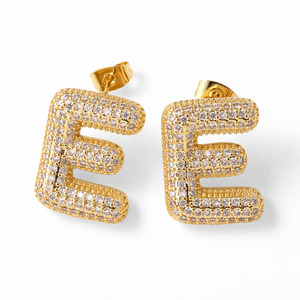 Hip Hop 18K chapado en oro Venta caliente 26 <span class=keywords><strong>pendientes</strong></span> de letras en inglés con alfabeto de burbujas de circón para joyería de mujer - Product Image 2