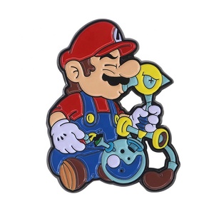 Distintivo/Pin da Bavero in Metallo Smaltato Personalizzato Fatto a Mano per Piccoli Psicologi e Dottori - Distintivo di Onore del Produttore - Product Image 4