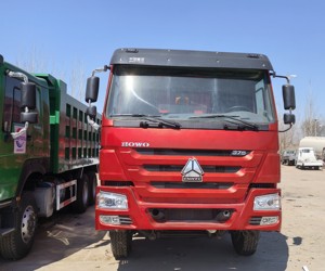 Camion à benne basculante HOWO 4x8 du China National Heavy Duty Truck Group avec roues motrices 6x4 - Product Image 3