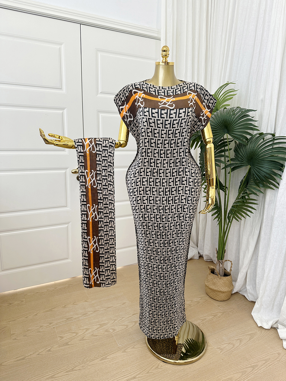 fitted kaftan dress CONRAD main image 1