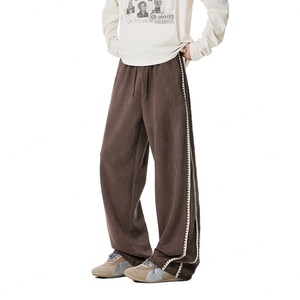 กางเกงขายส่งแฟชั่นใหม่สไตล์สปอร์ตหลากสีผ้าหนังกลับสำหรับผู้ชายปักลายทรงหลวมกางเกงขายาวผู้ชาย - Product Image 5