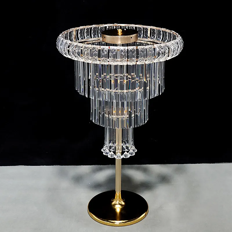 Colgante de cristal Pilares de nuevo estilo Soporte DE BODA Soporte de flor de metal dorado alto Centros de mesa de boda Escritorio