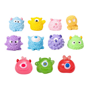 Venta al por mayor Halloween Little Hair Monster casa de muñecas hogar miniatura ornamento personalizado resina artesanía decorativa pequeño ornamento - Product Image 5