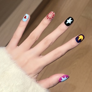 Darryson personnalisé résine couverture complète Nail Art peint à la main dessin animé <span class=keywords><strong>flamme</strong></span> étoiles doux Ins Style personnalisé amovible artificiel - Product Image 1