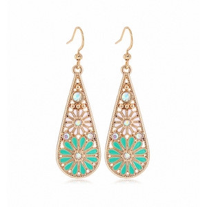 Boucles d'oreilles pendantes tendance pour femme en alliage argenté tibétain avec turquoise sertie, motif floral, style bohème, ensemble de bijoux - Product Image 5